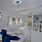 Xenos 1 Villa Tigaki