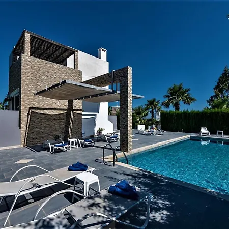 Xenos 1 Villa Tigaki